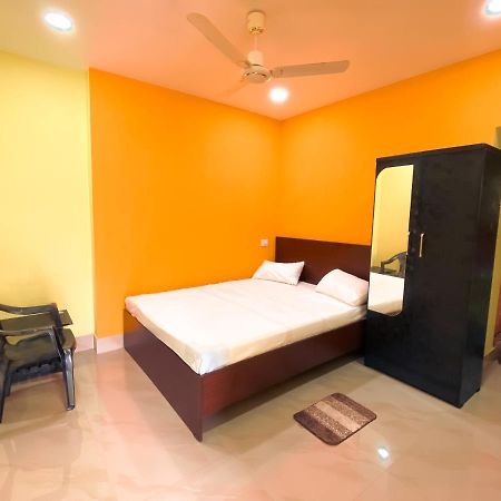 Hotel Sk Lodge Near Guwahati Airport Oda fotoğraf