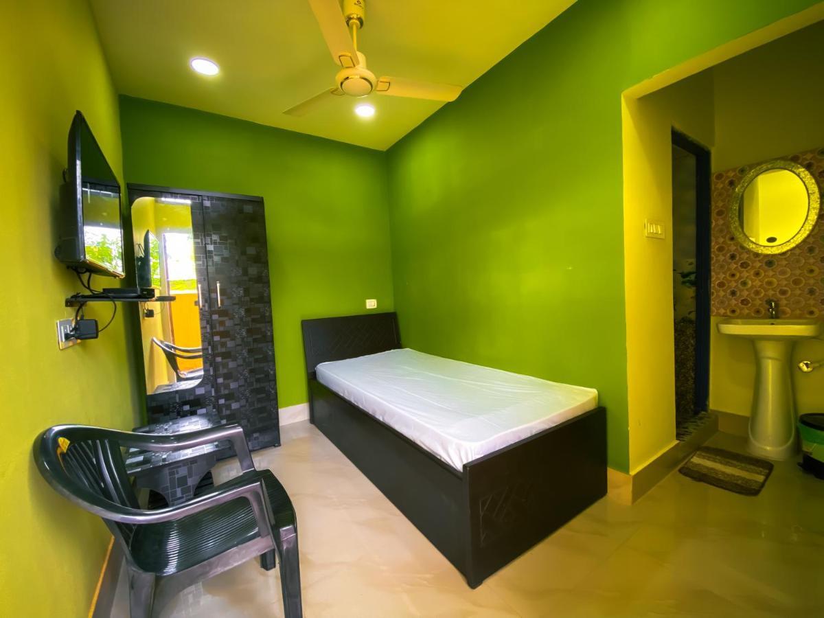 Hotel Sk Lodge Near Guwahati Airport Dış mekan fotoğraf