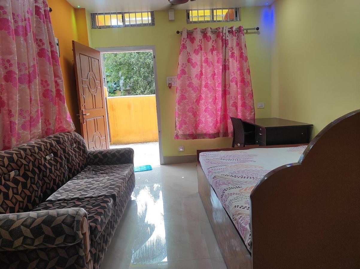 Hotel Sk Lodge Near Guwahati Airport Dış mekan fotoğraf