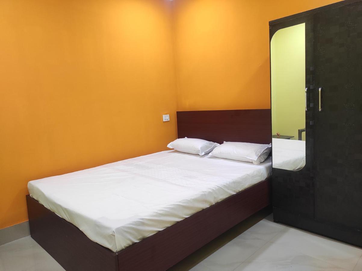 Hotel Sk Lodge Near Guwahati Airport Dış mekan fotoğraf
