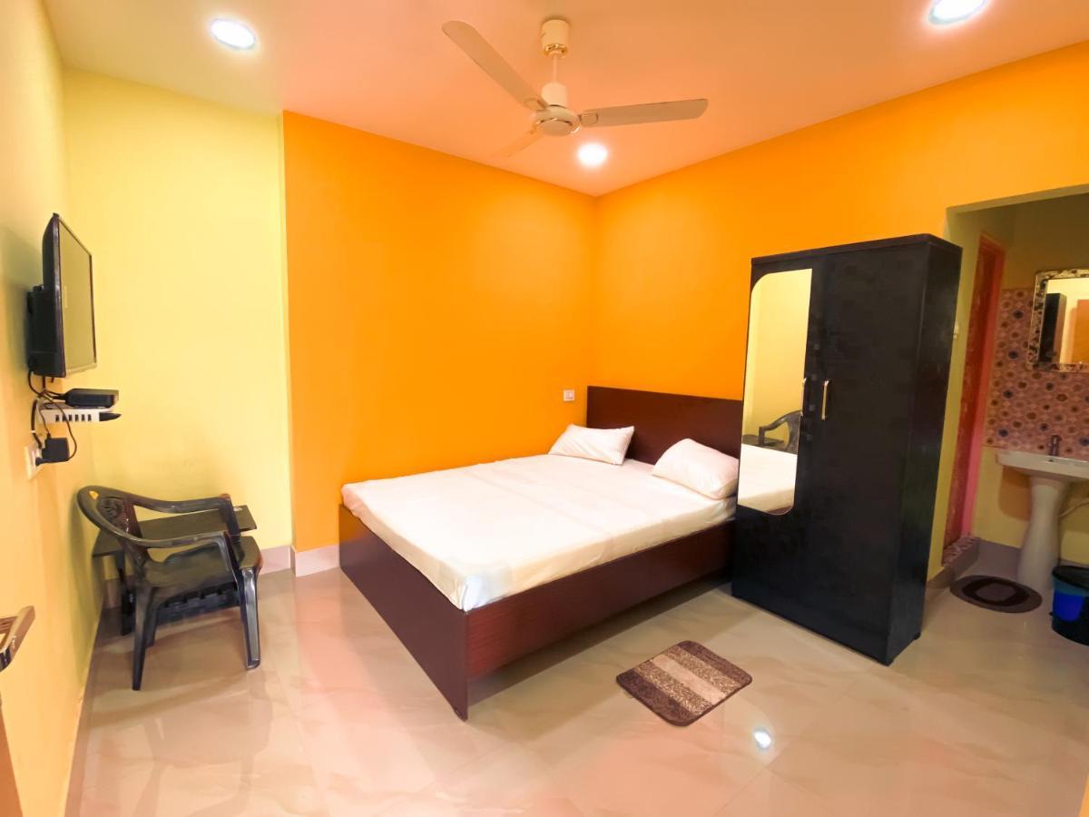 Hotel Sk Lodge Near Guwahati Airport Oda fotoğraf