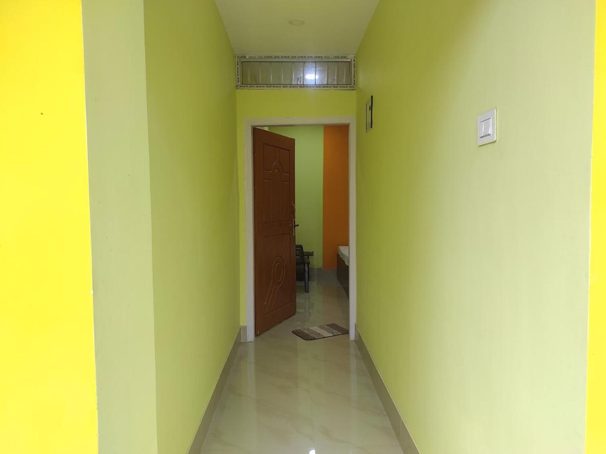 Hotel Sk Lodge Near Guwahati Airport Dış mekan fotoğraf