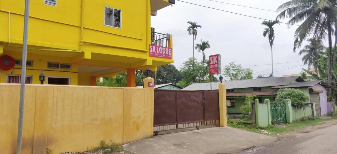 Hotel Sk Lodge Near Guwahati Airport Dış mekan fotoğraf