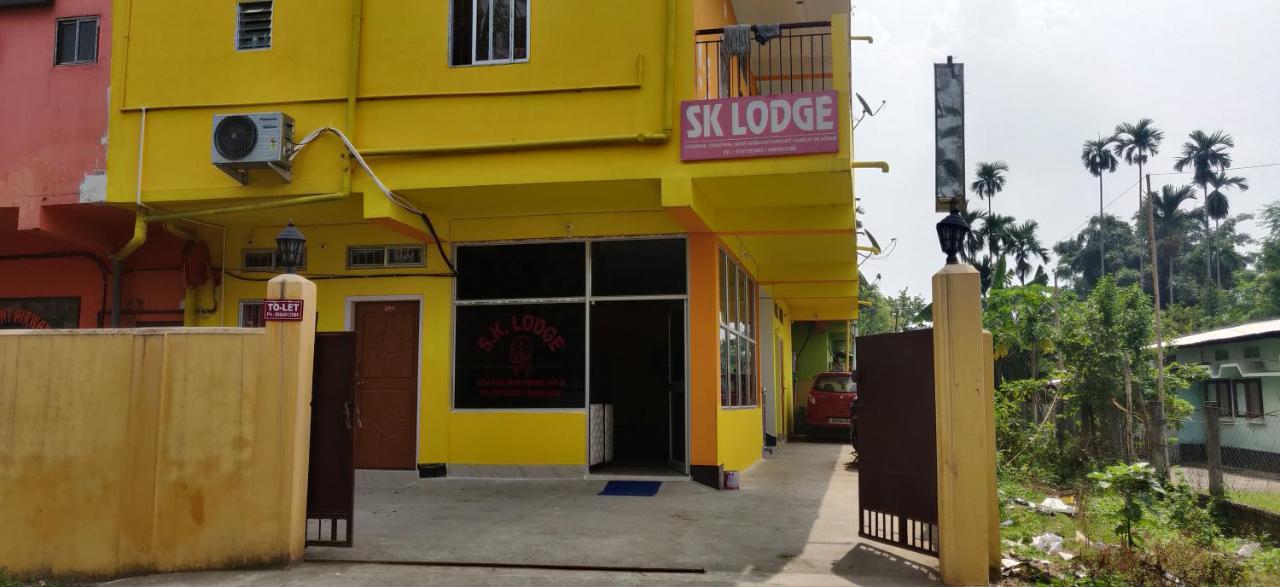 Hotel Sk Lodge Near Guwahati Airport Dış mekan fotoğraf